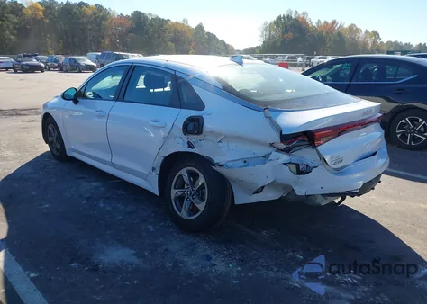 2022 Kia K5 Lxs z USA, uszkodzony, nr VIN 5XXG14J23NG112218